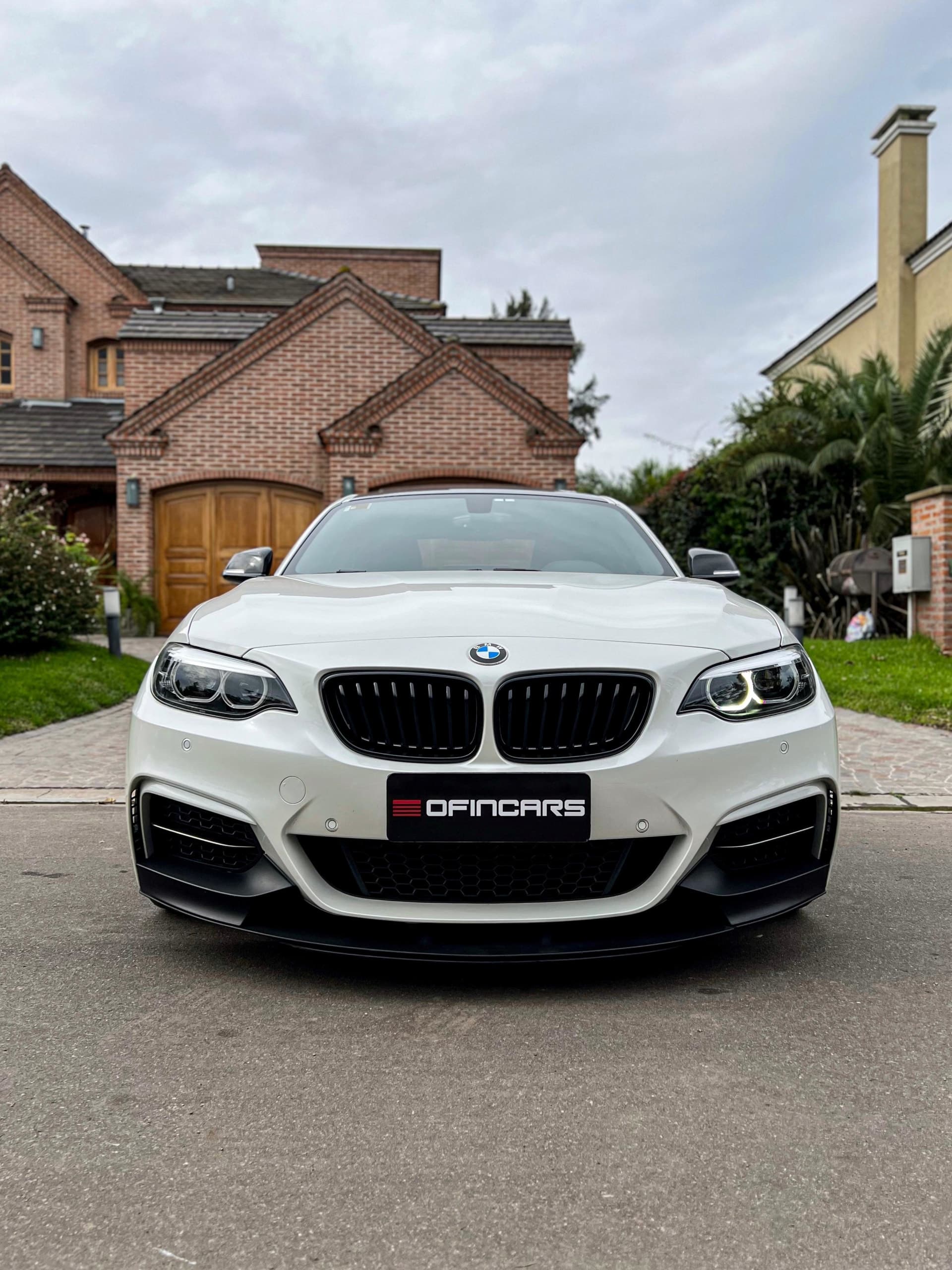 240i