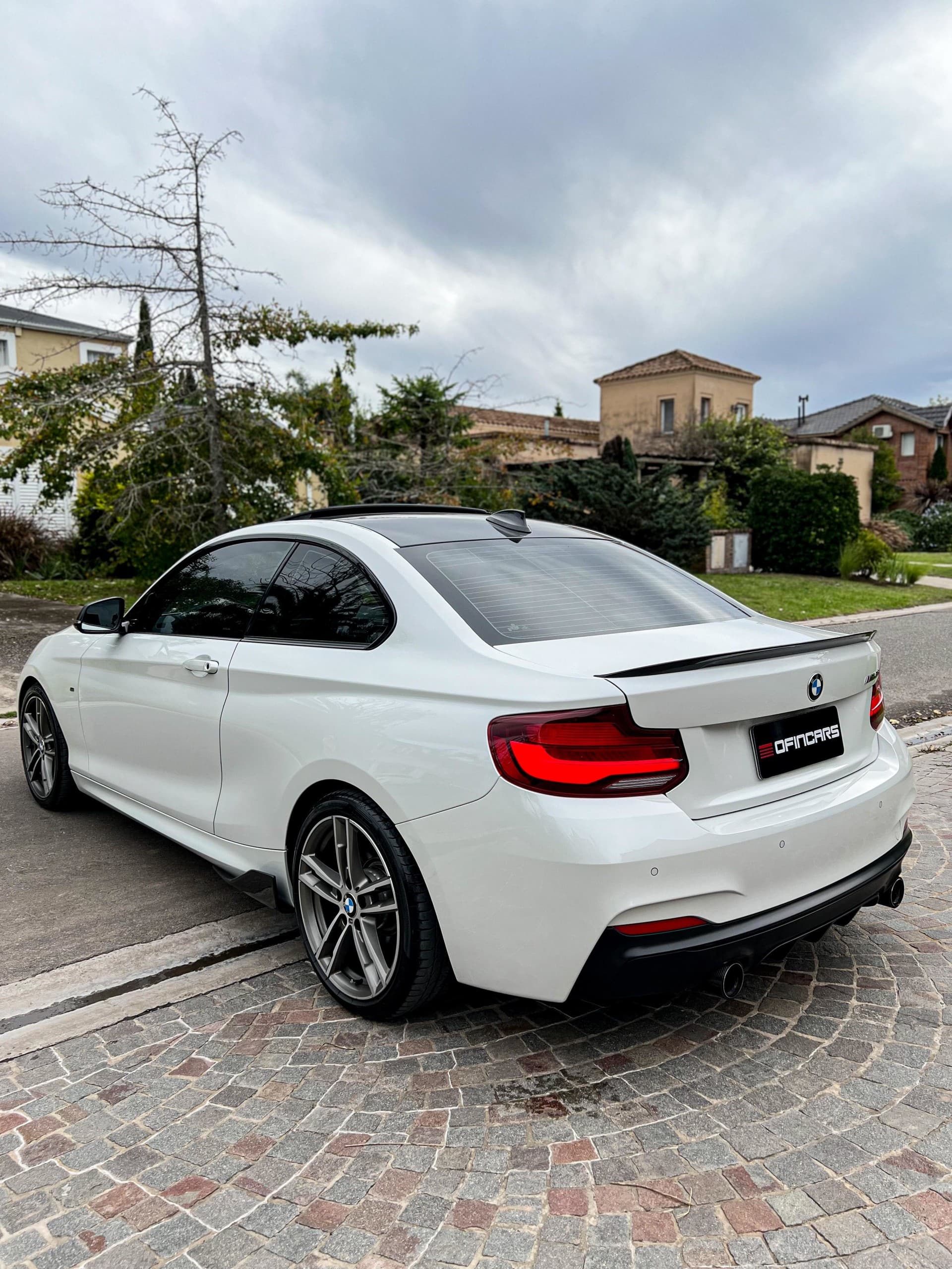 240i